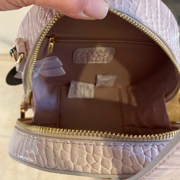 Imoshion Vegan Croc Light Purple Round Crossbody - Picture 10 of 13